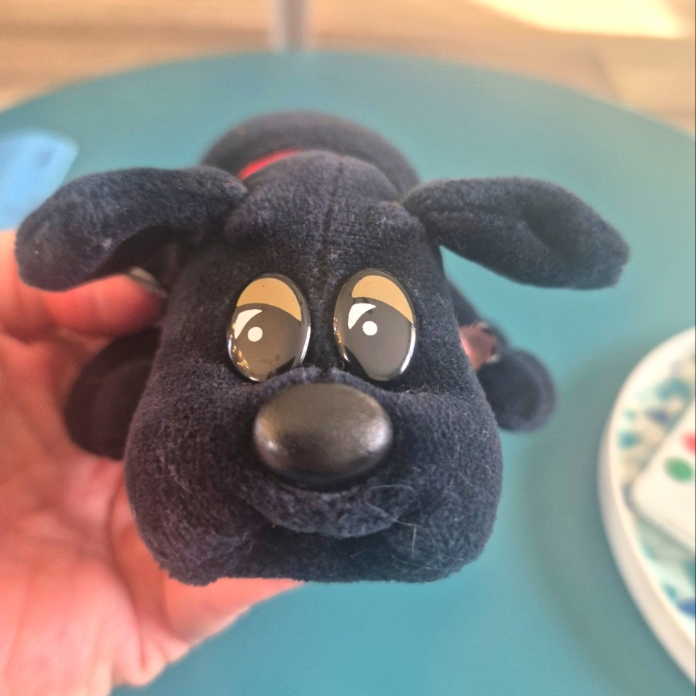 1986 Cute Black Pound Puppy Plush Pound Puppys Plush